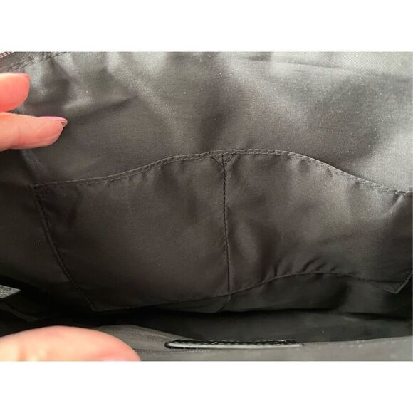 Relic Swan Heart Tote Bag Faux Leather - Picture 11 of 12